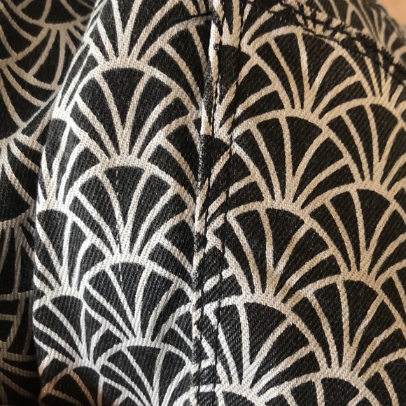 Hudson Nico Super Skinny Midrise Jean in color Diamond. Size 26 - Picture 10 of 10